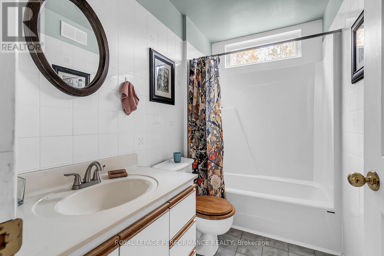 3781 Delorme Crescent