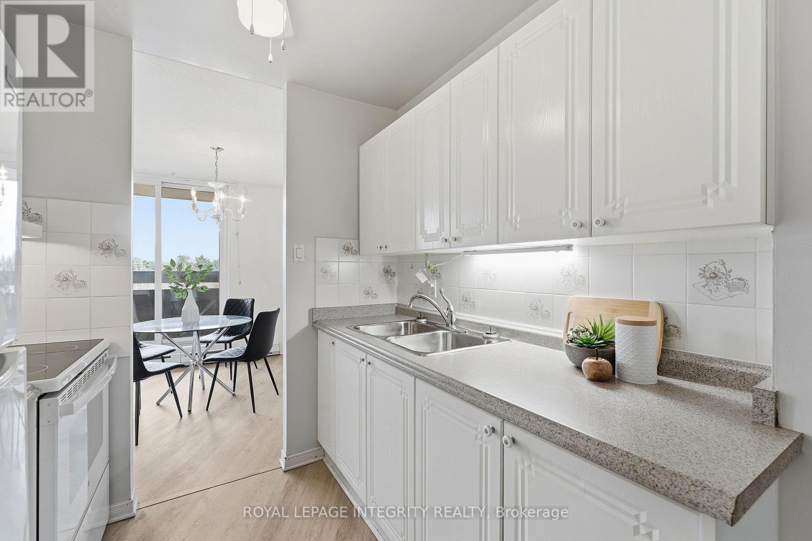 401 - 2000 Jasmine Crescent