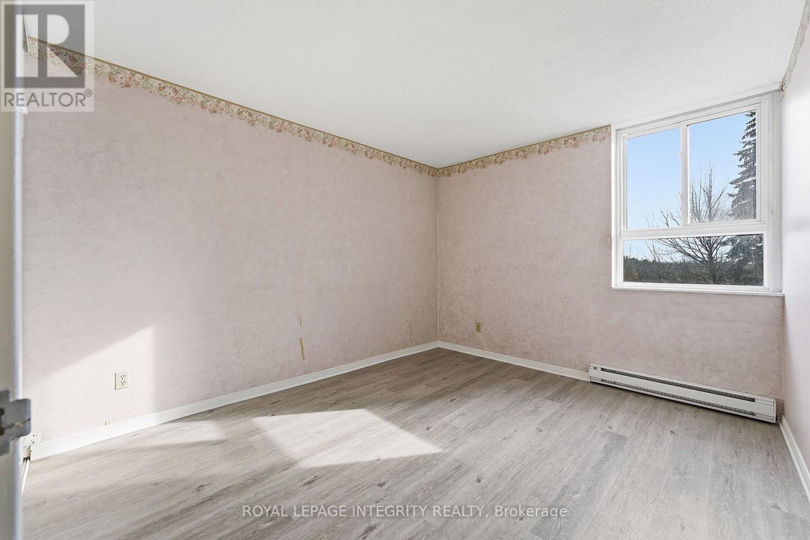 401 - 2000 Jasmine Crescent