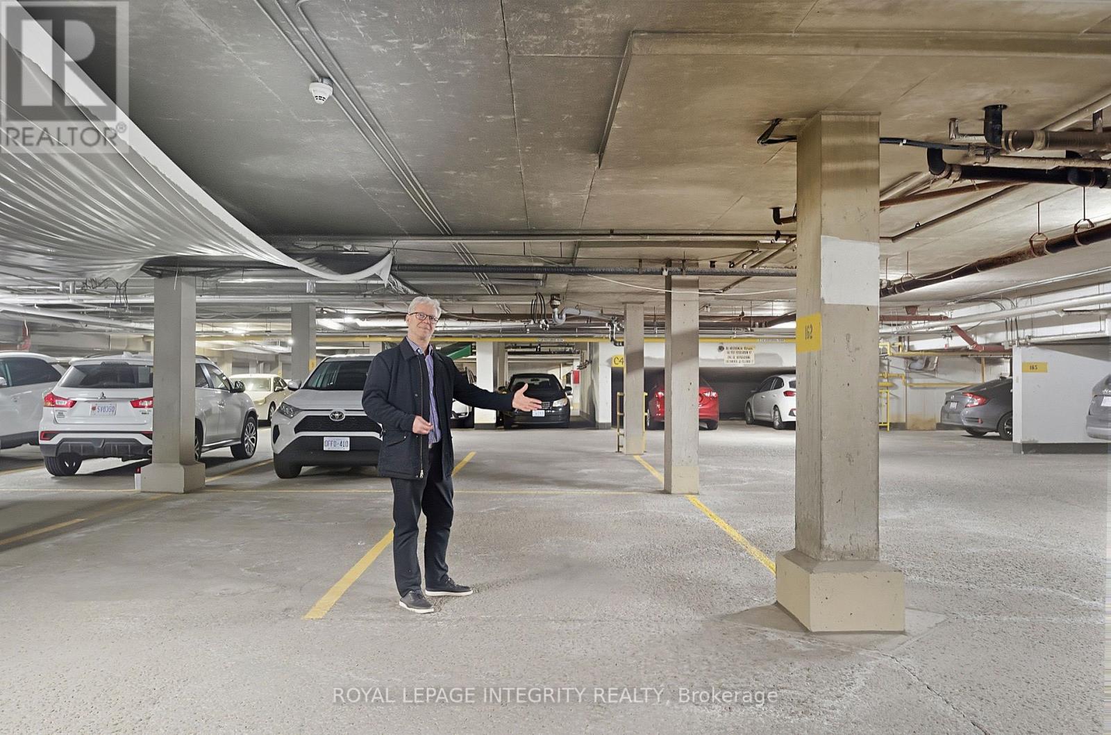 401 - 2000 Jasmine Crescent