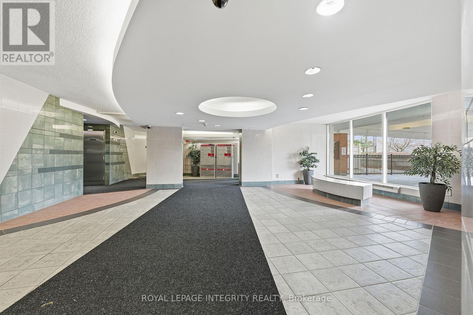 401 - 2000 Jasmine Crescent