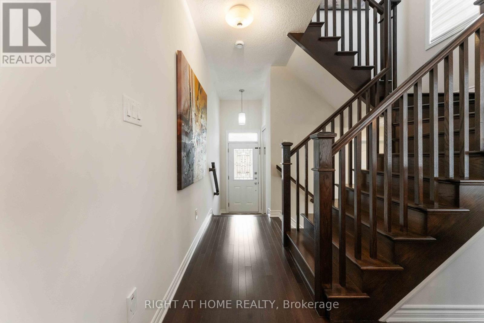 369 Autumnfield Street