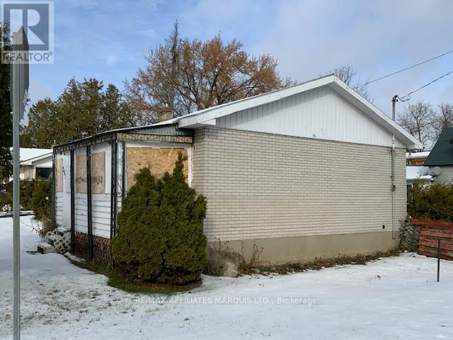 265 Dominion Street N