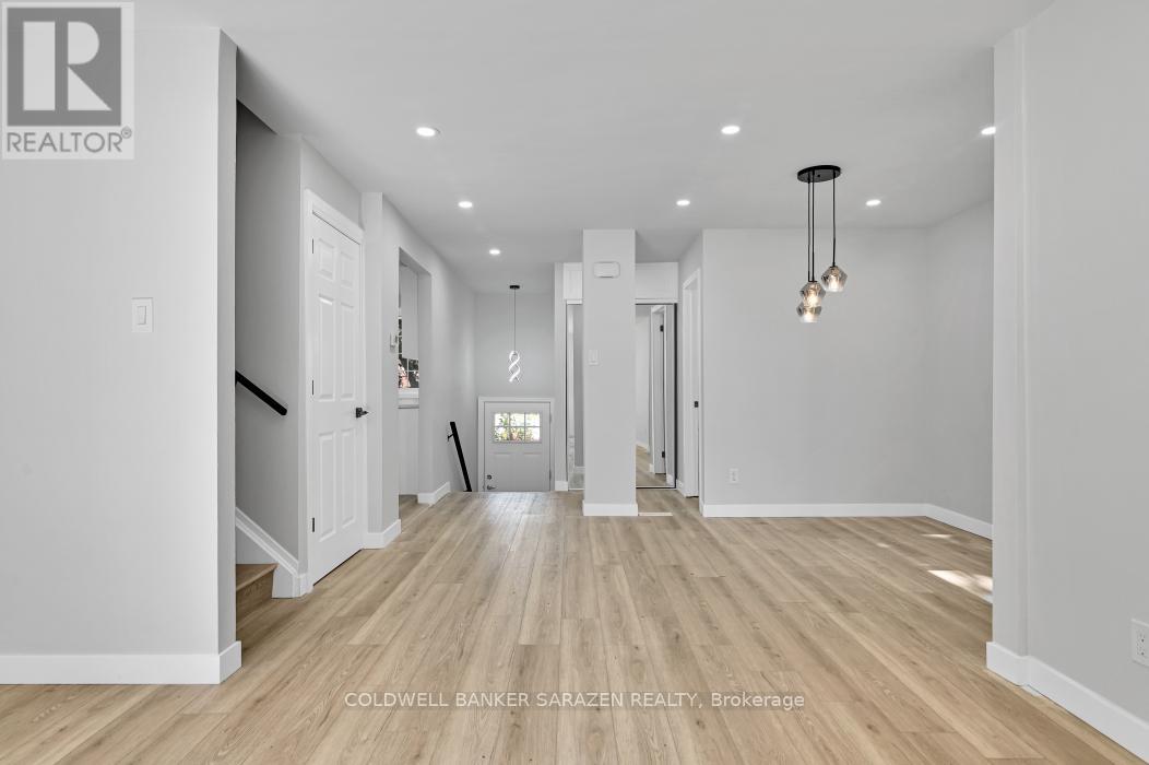 54 Greenboro Crescent