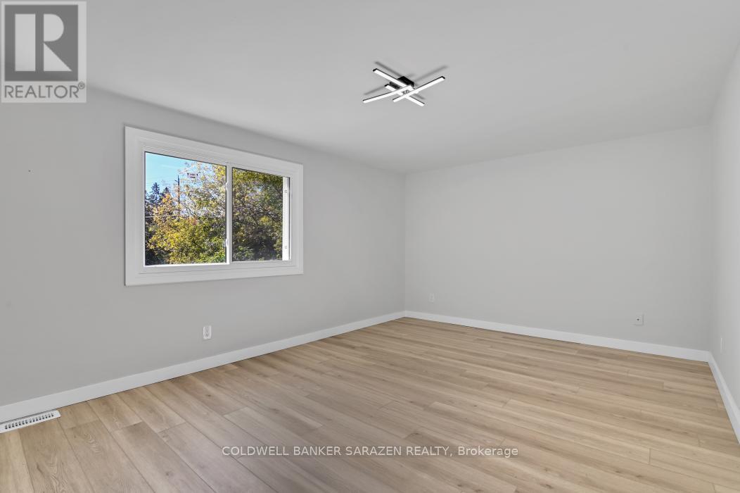 54 Greenboro Crescent