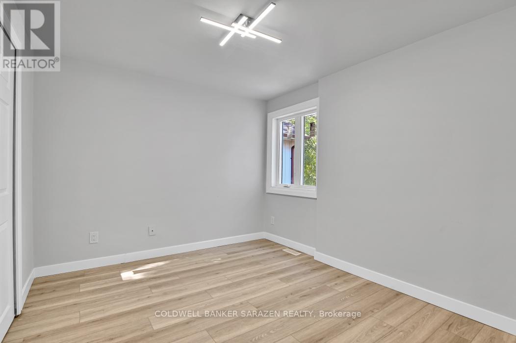 54 Greenboro Crescent