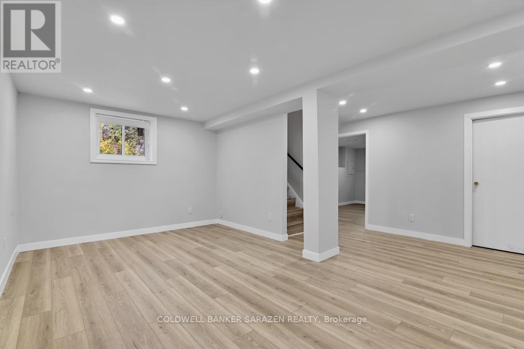 54 Greenboro Crescent