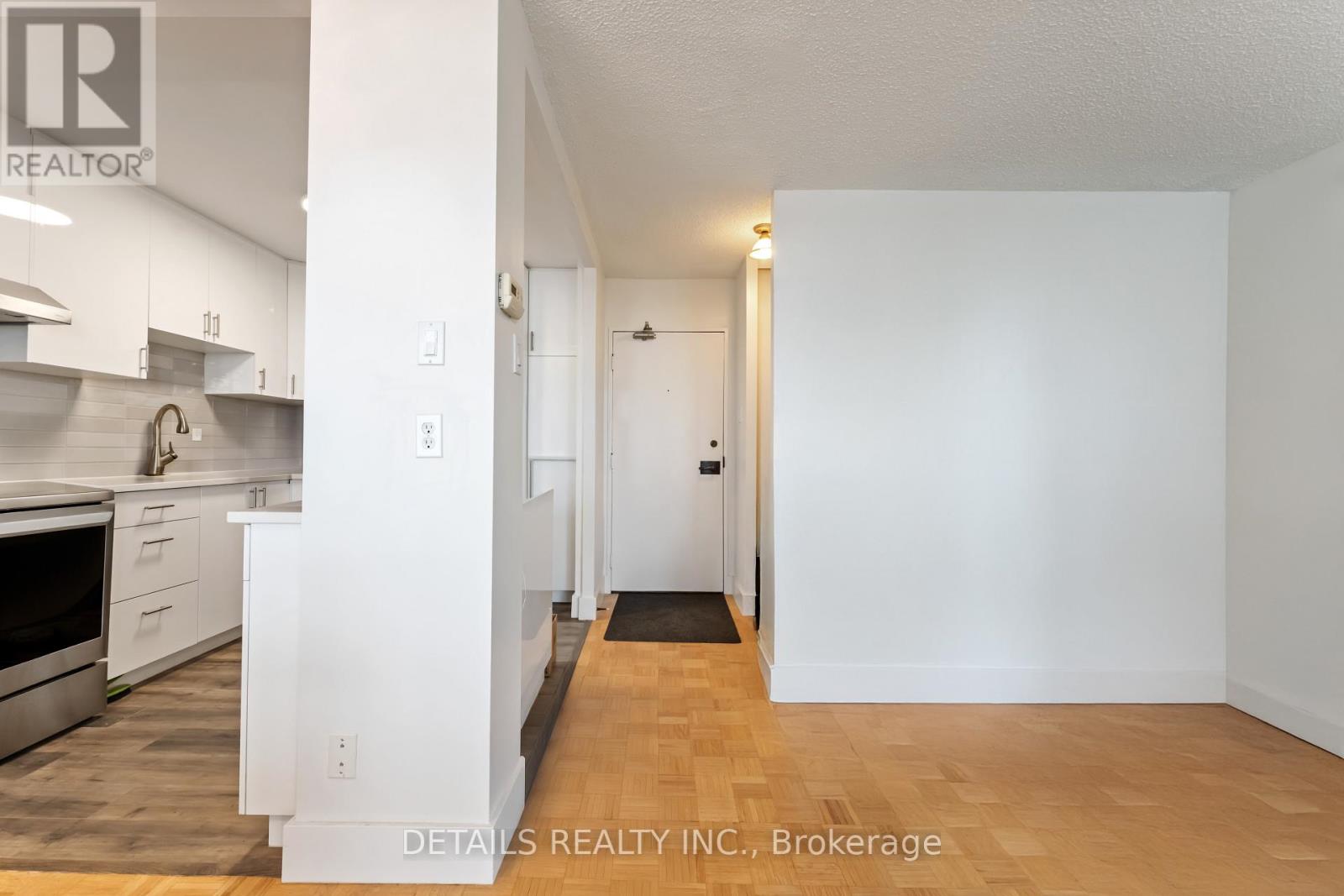 1910 - 265 Poulin Avenue