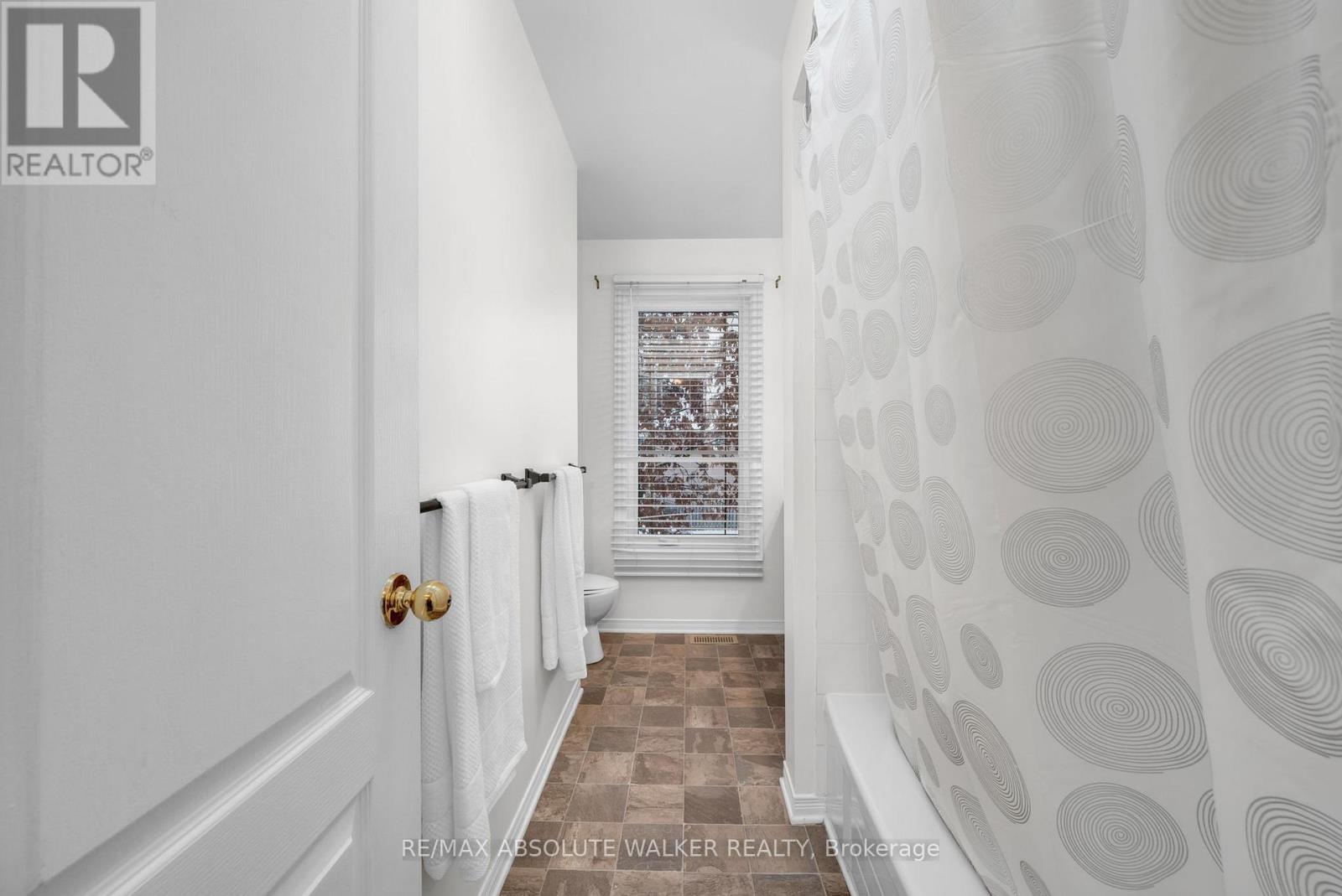 1973 Crestmont Place