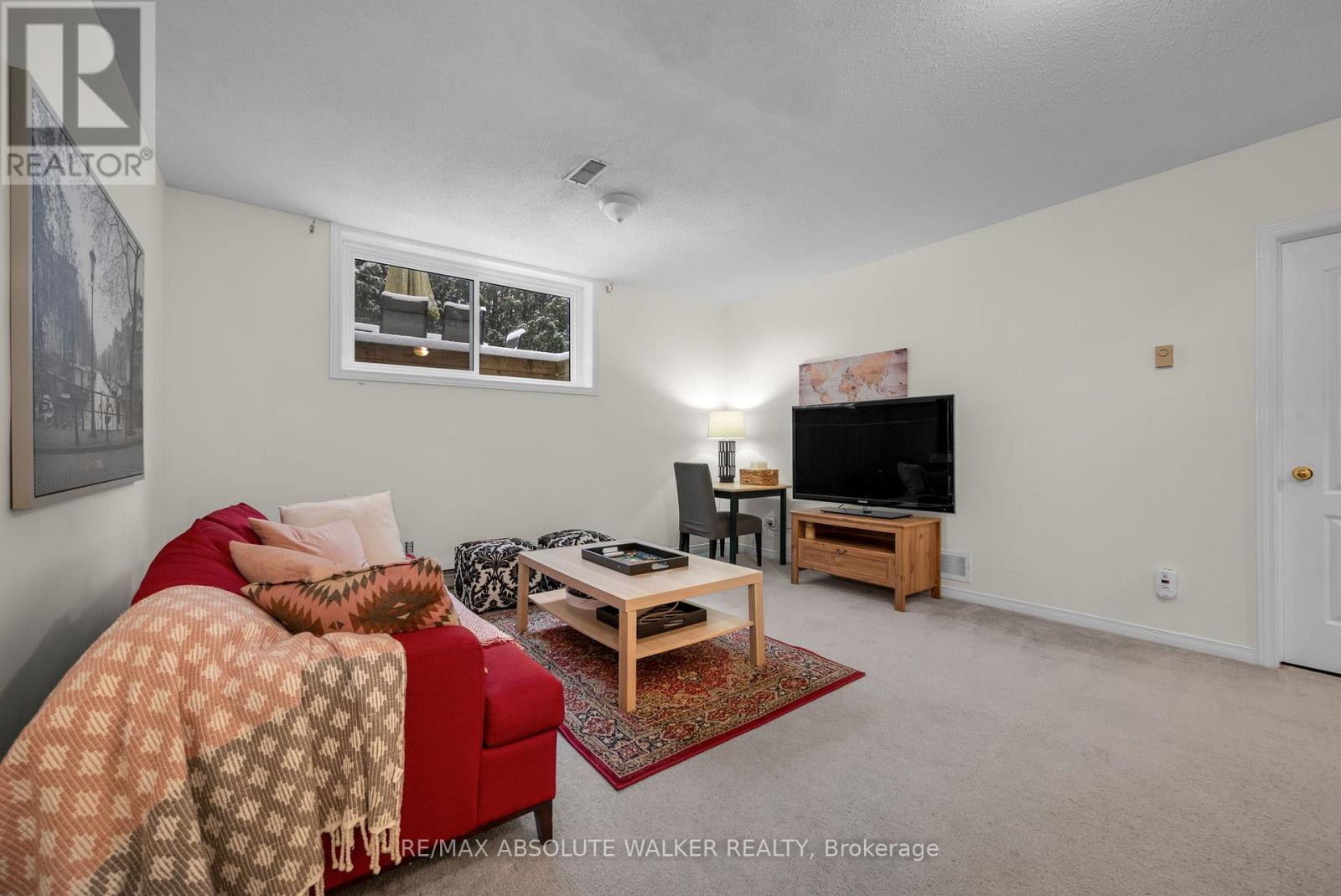 1973 Crestmont Place