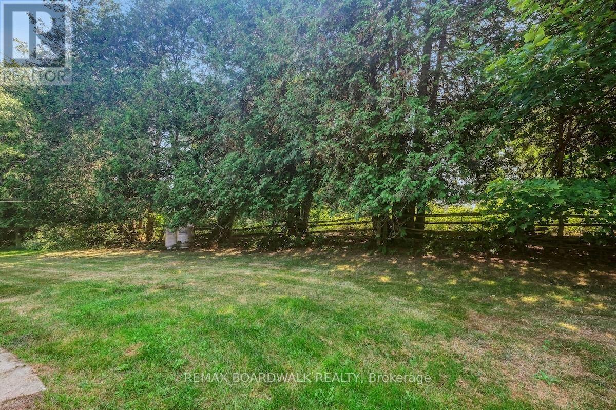 1895 Concession 10a Road