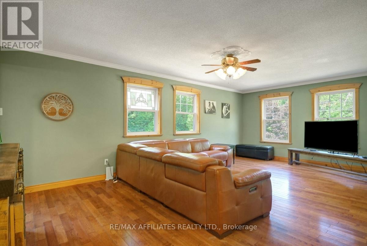 1895 Concession 10a Road