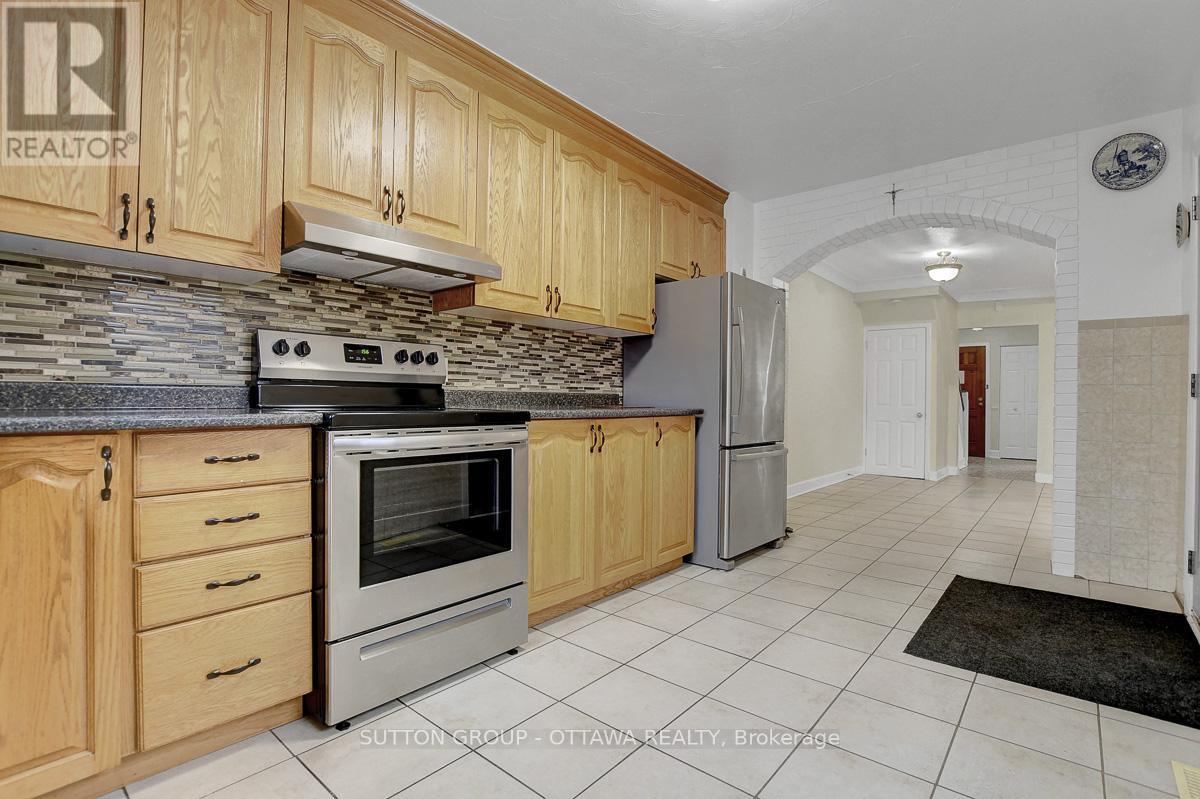 200 Breezehill Avenue N