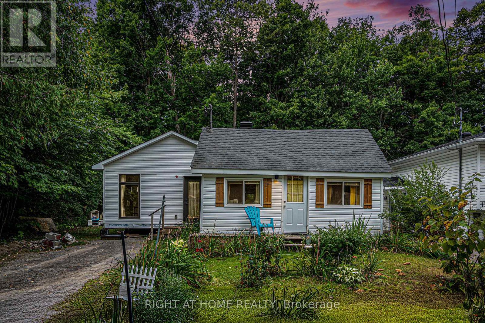 15 Willis James Lane