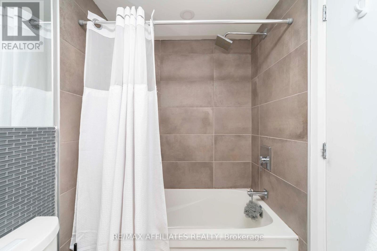 503 - 150 Greenfield Avenue