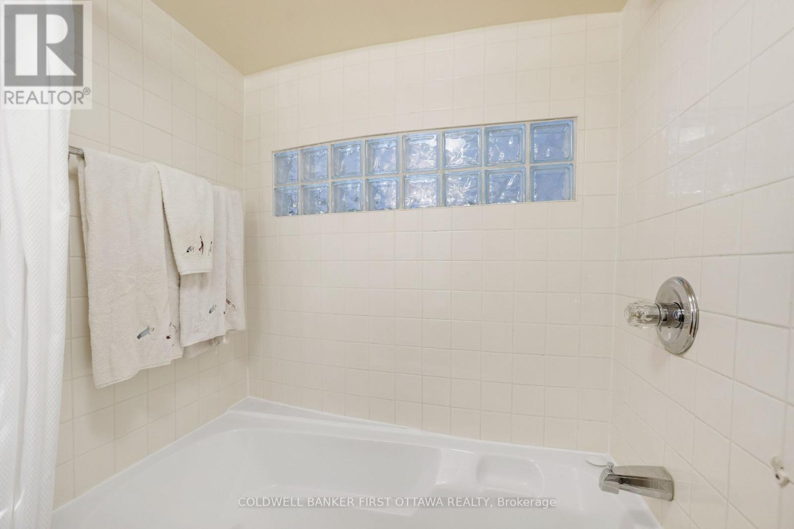 405 - 589 Rideau Street