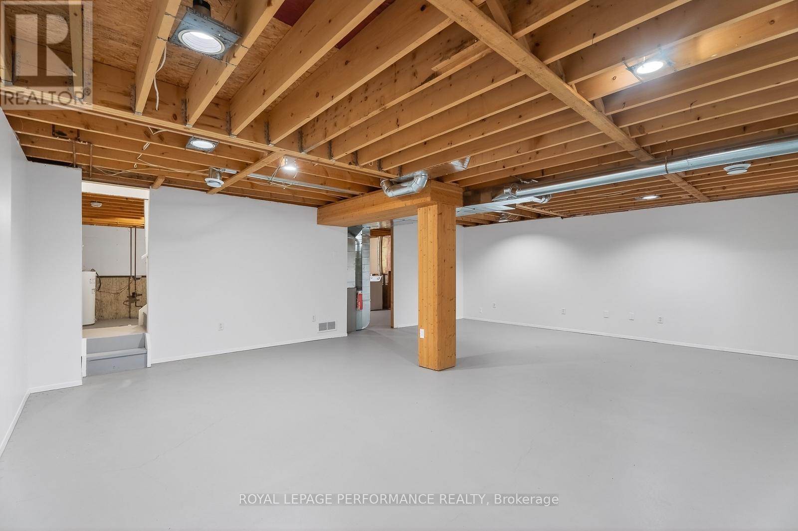 1032 Lawrence Street