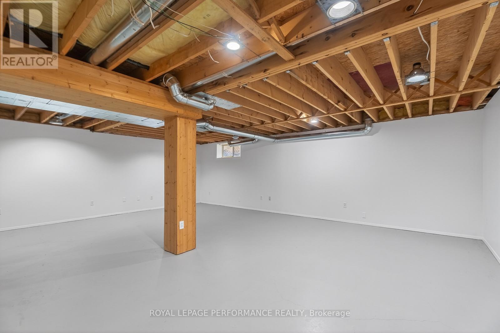 1032 Lawrence Street