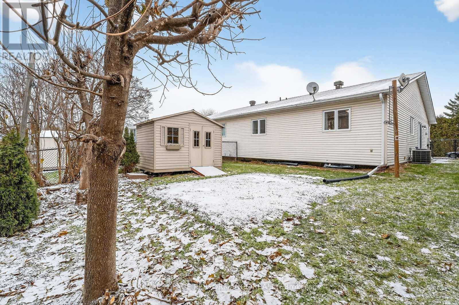 1032 Lawrence Street