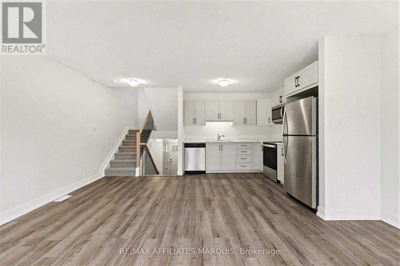 44 Whitcomb Crescent