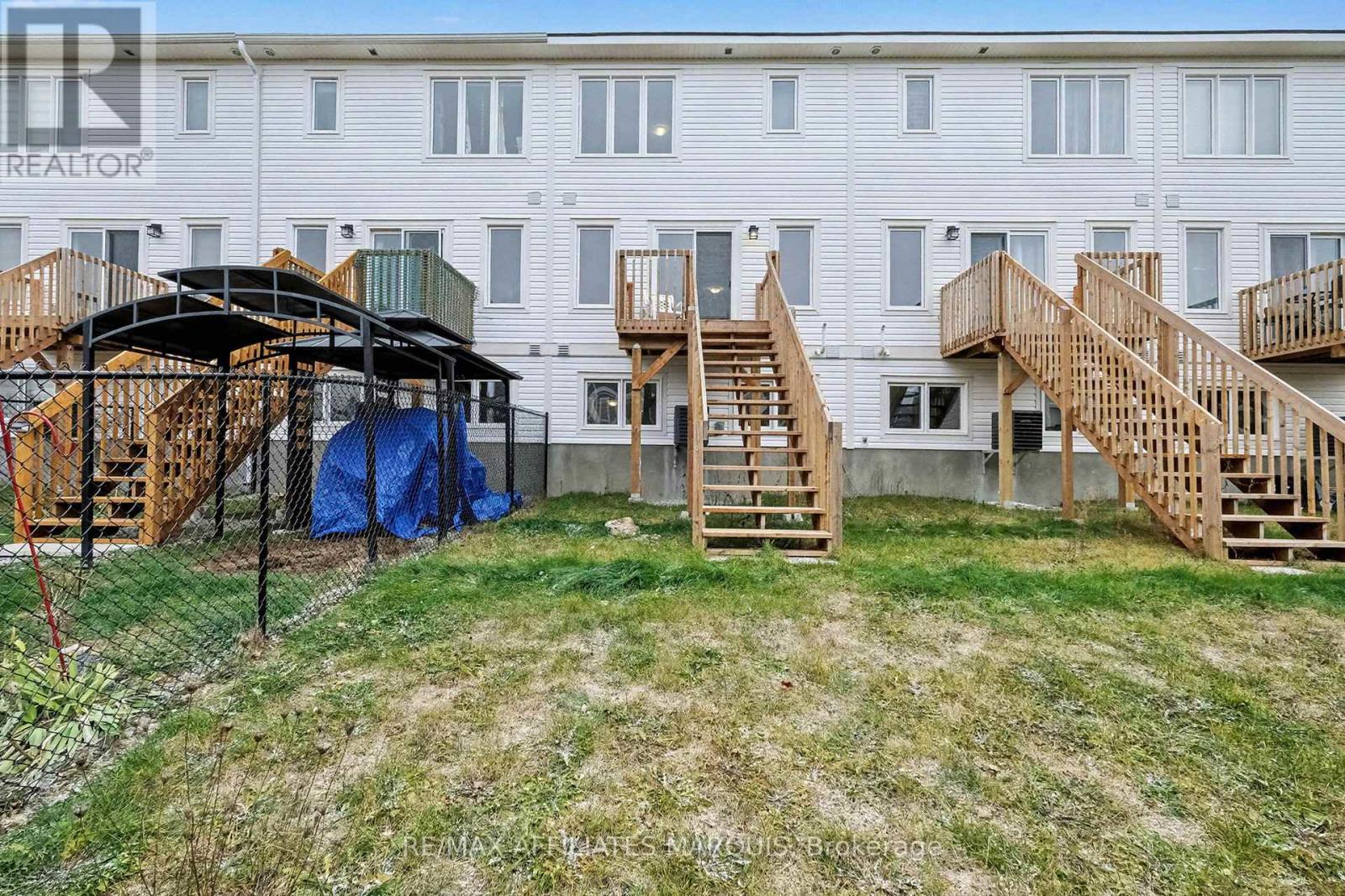 44 Whitcomb Crescent