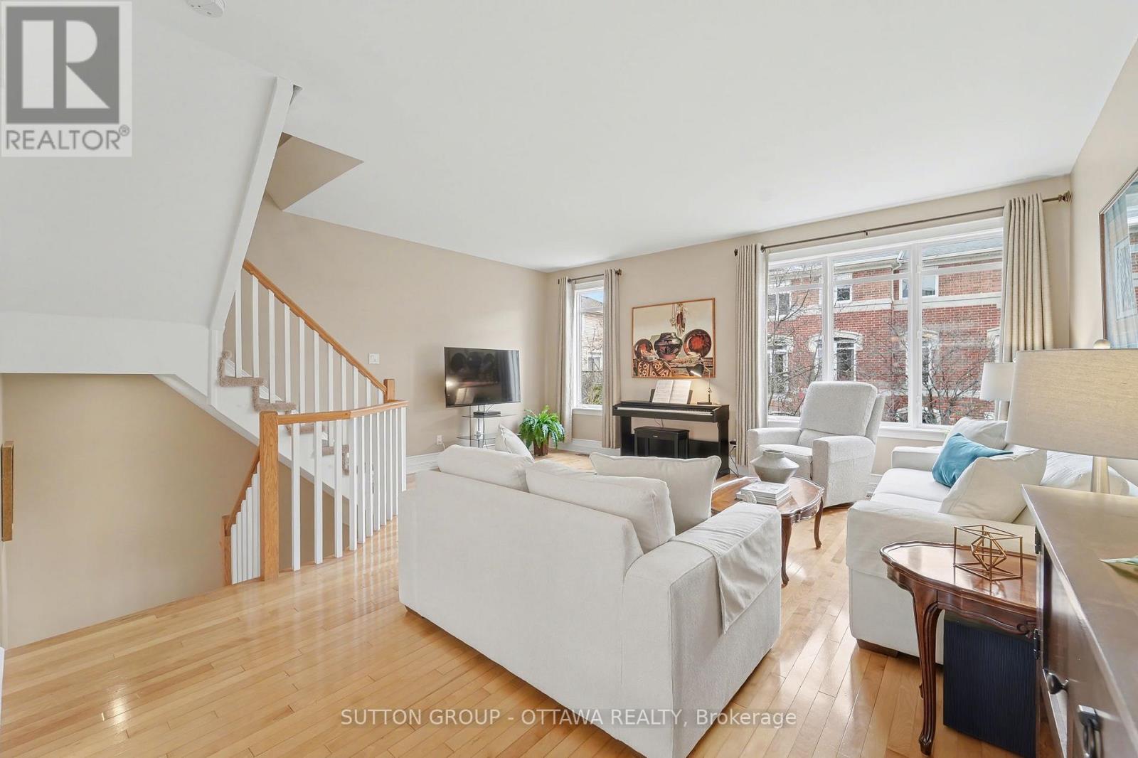 235 West Village Private