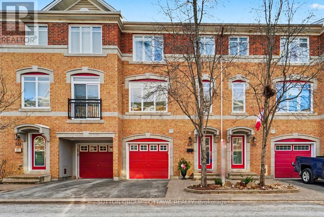 235 West Village Private