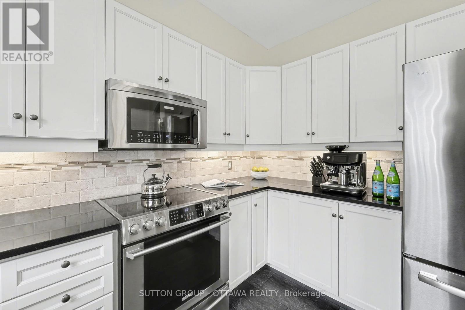 235 West Village Private