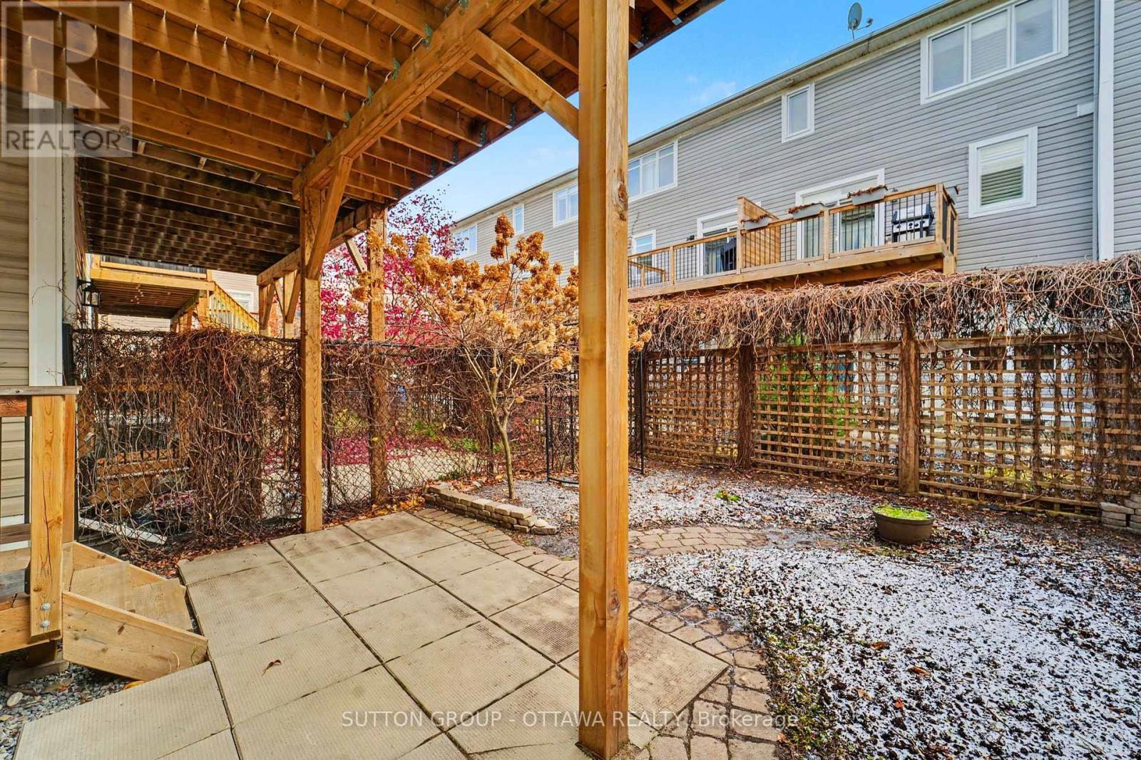 235 West Village Private