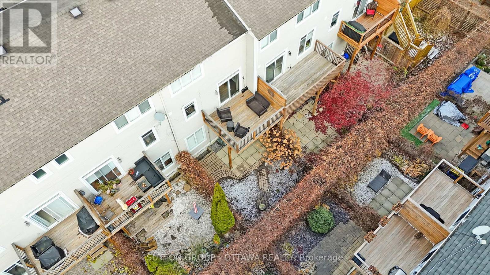 235 West Village Private