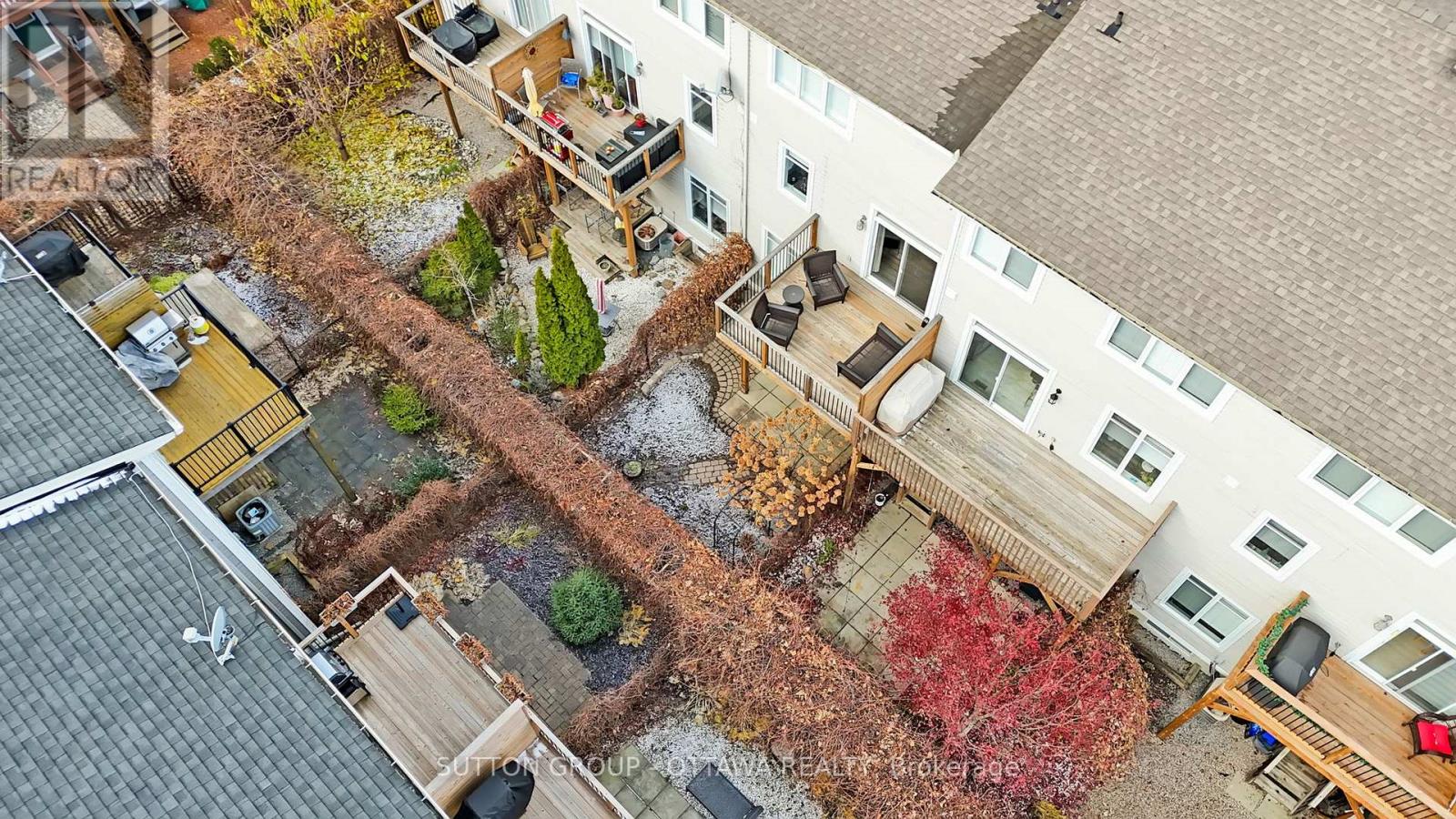 235 West Village Private