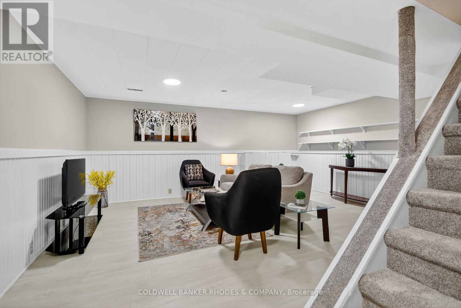 8 Confederation Private