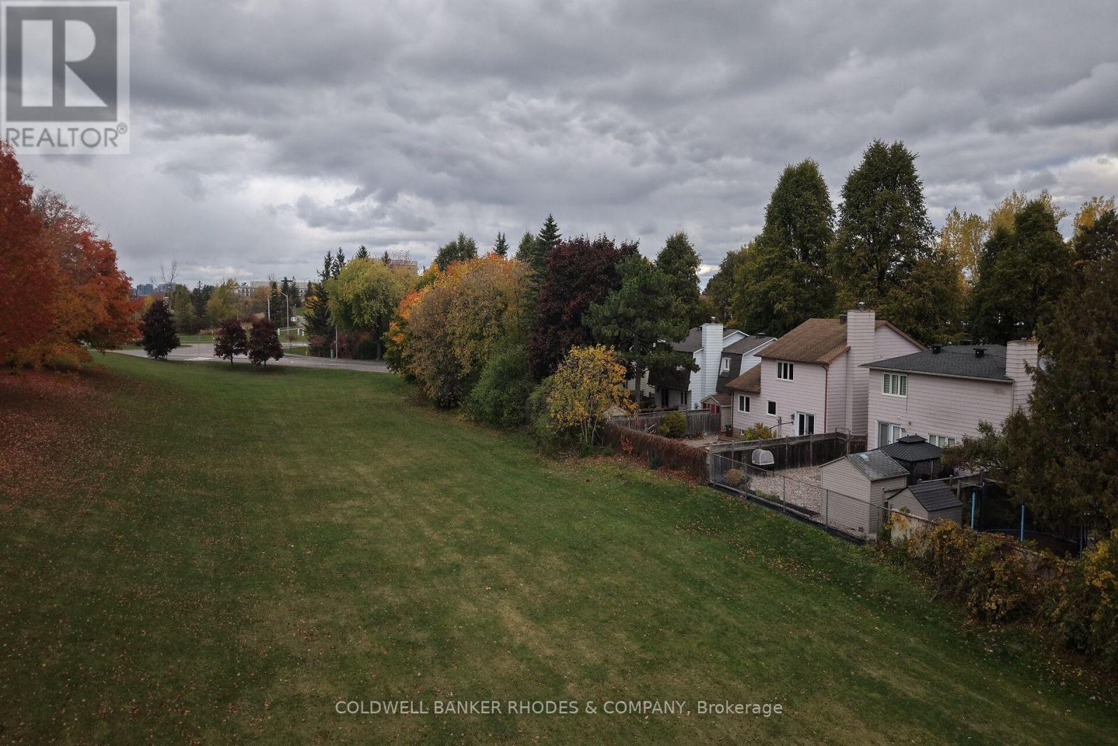 8 Confederation Private