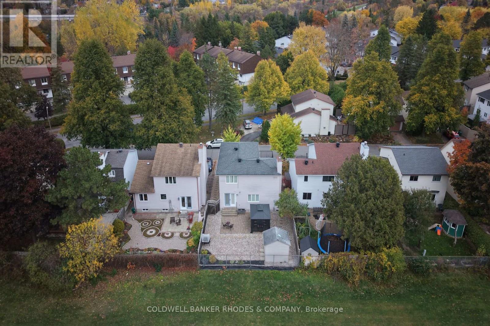 8 Confederation Private