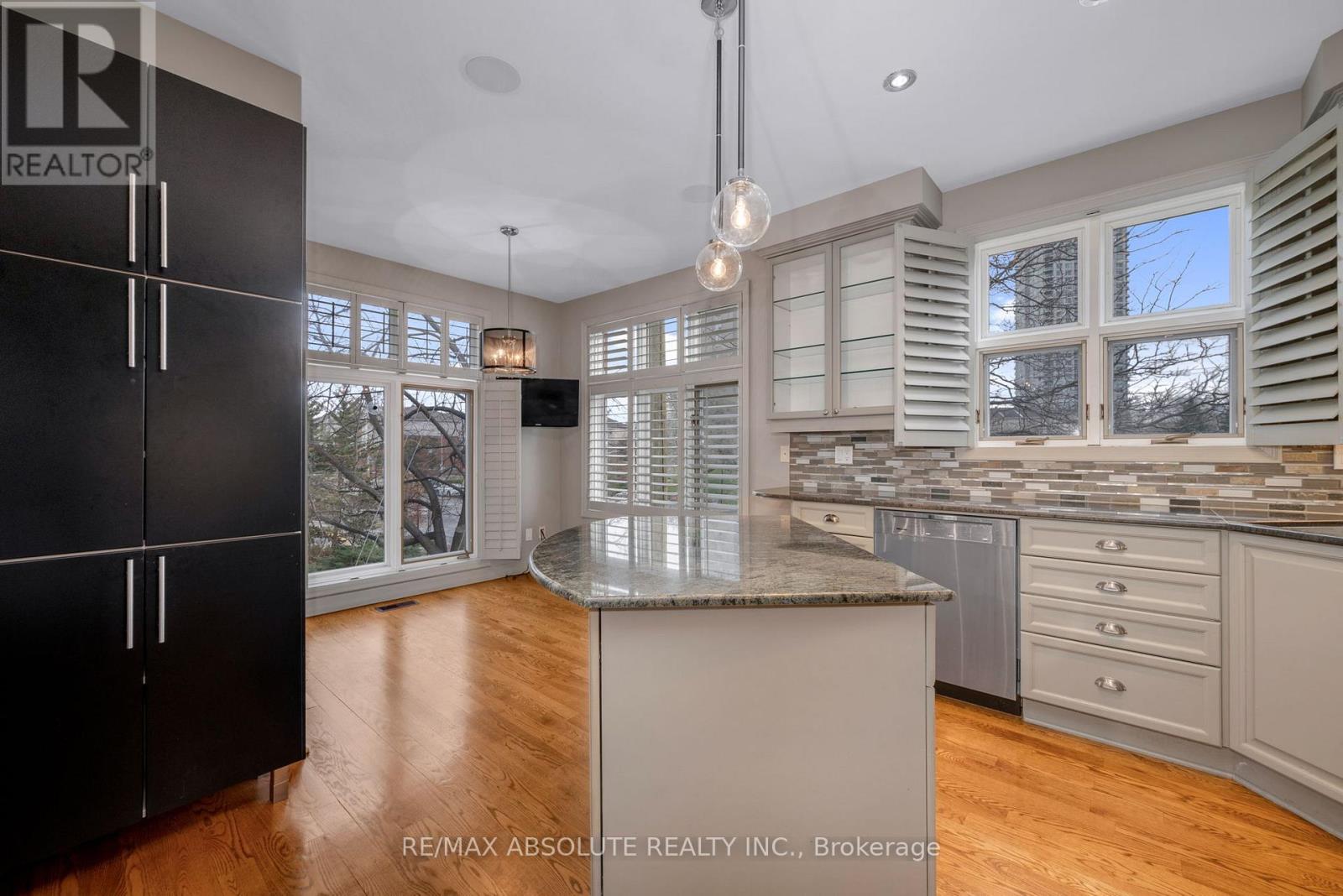 201 Clearview Avenue