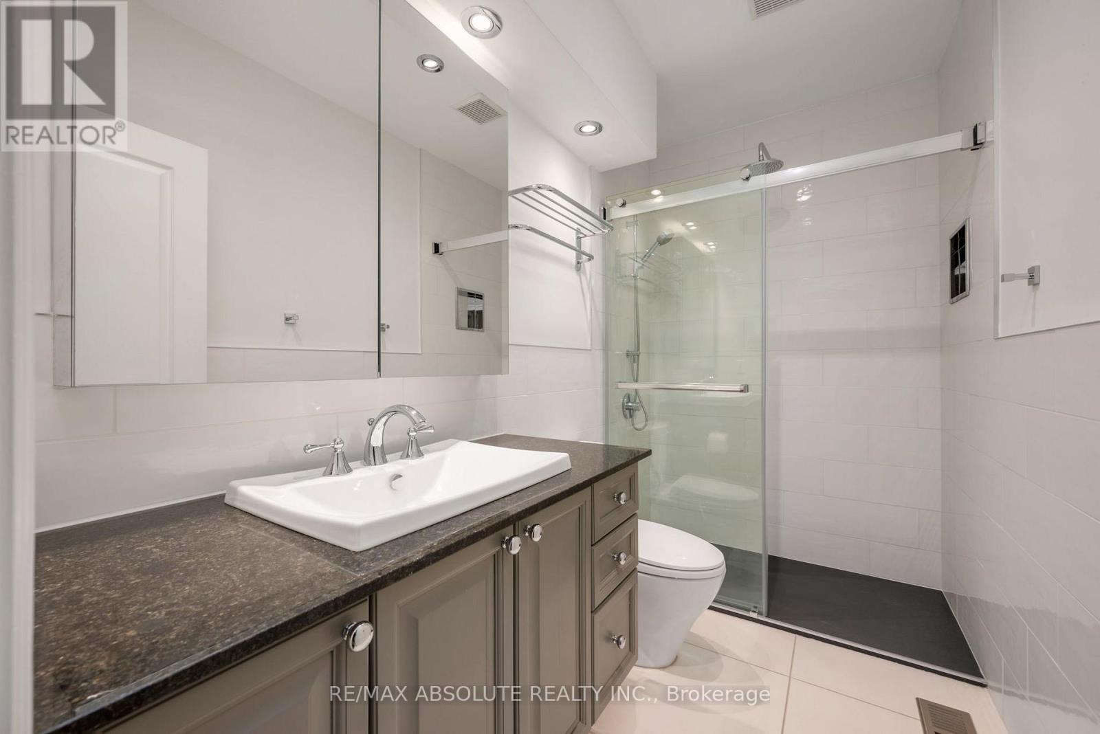 201 Clearview Avenue