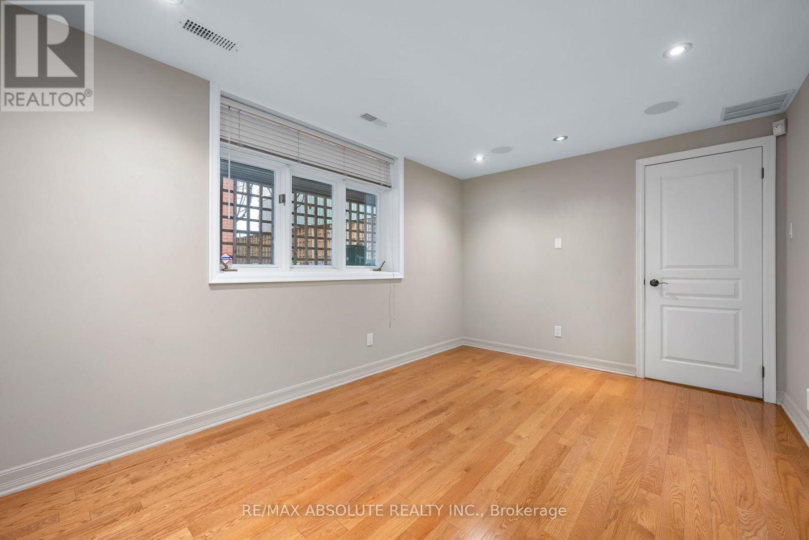 201 Clearview Avenue