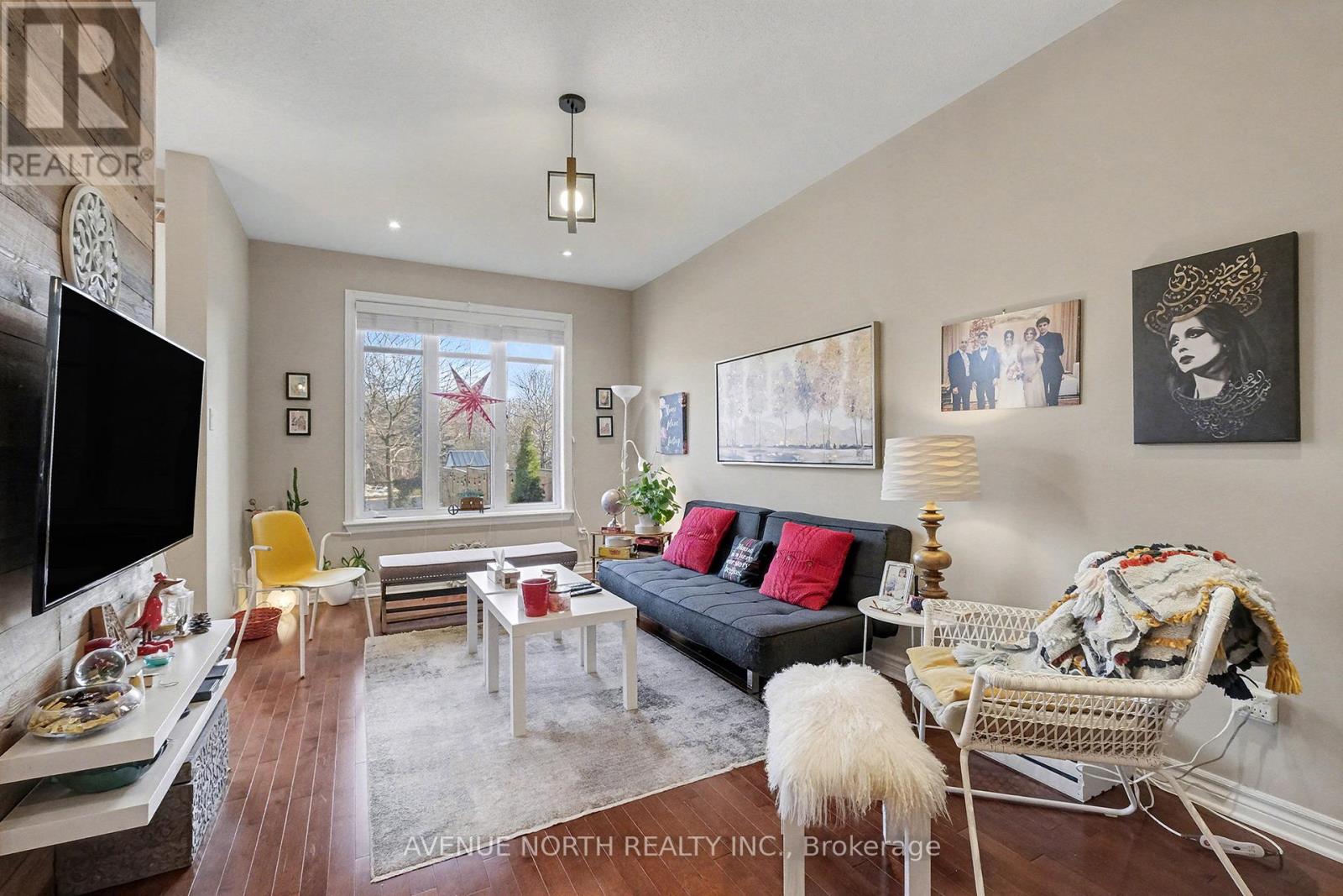 365 Cooks Mill Crescent