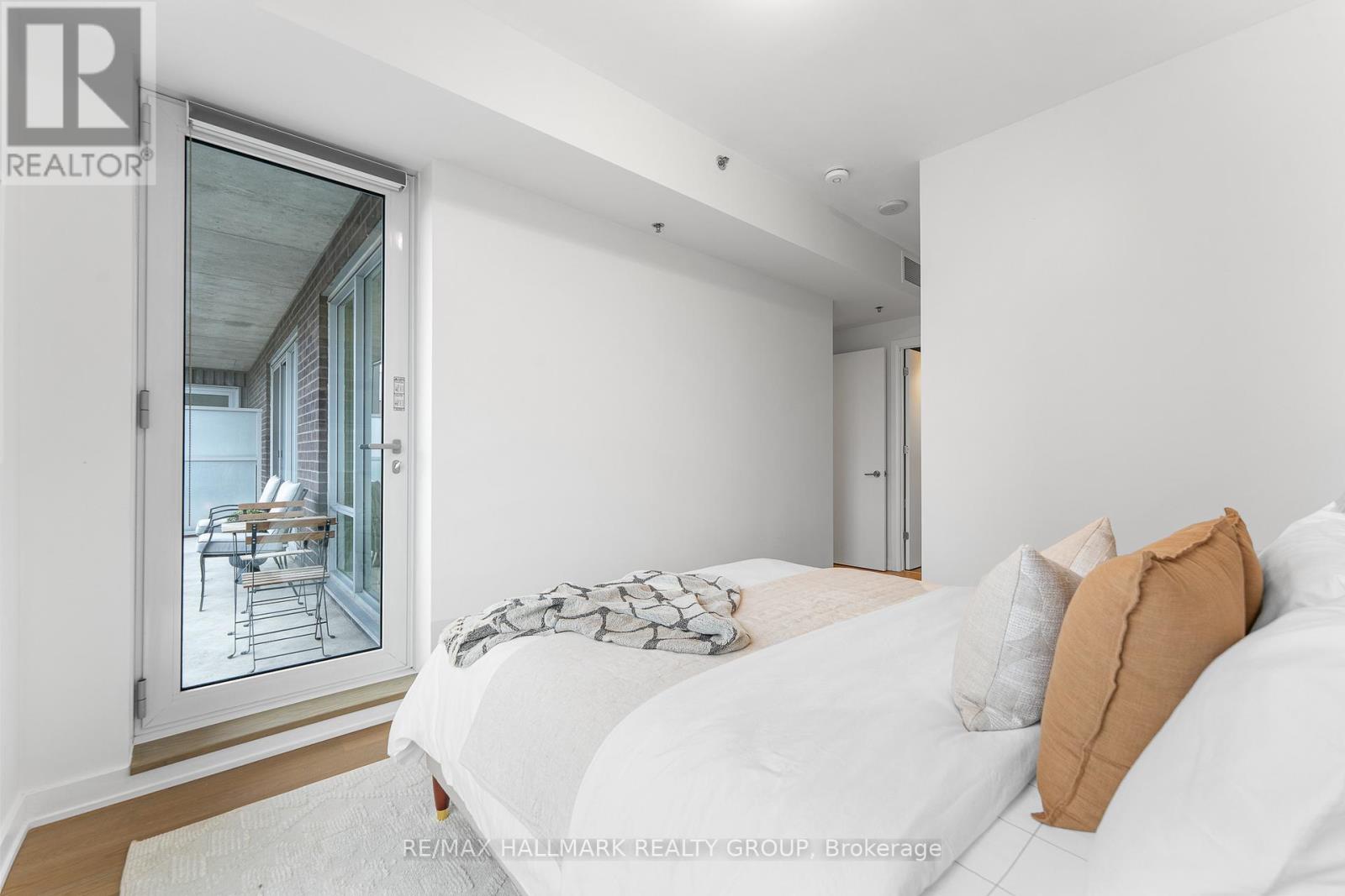 1007 - 428 Sparks Street