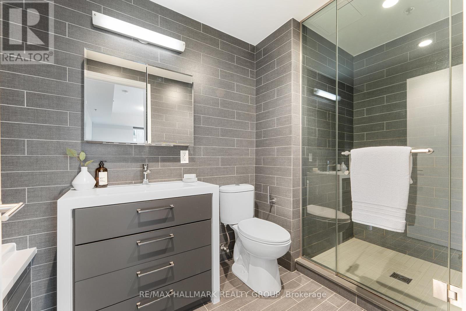 1007 - 428 Sparks Street