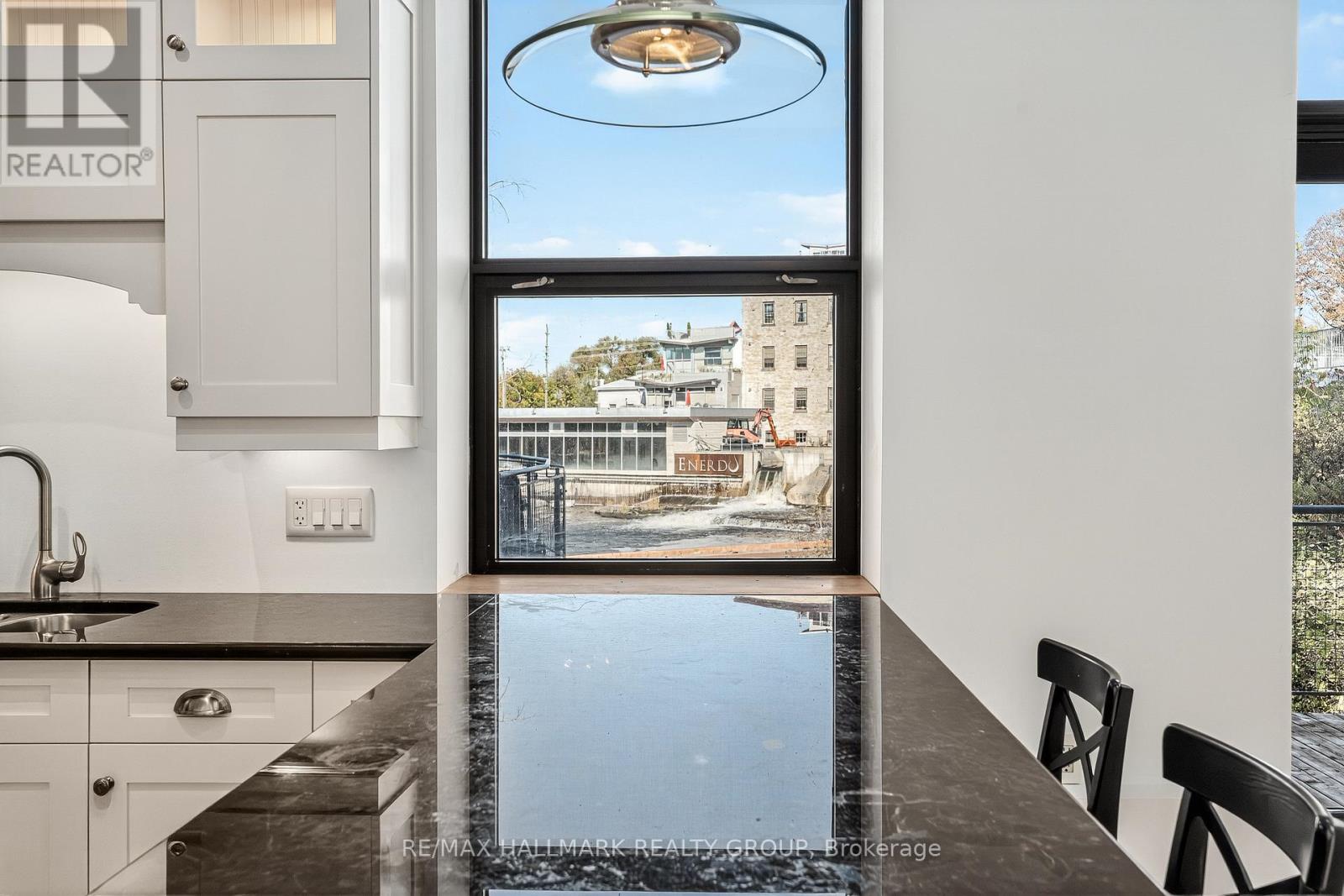 114 - 83 Little Bridge Street