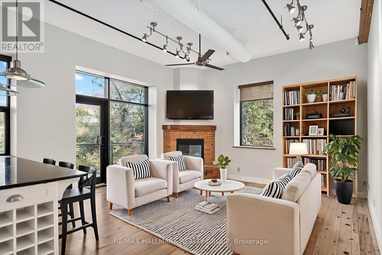 114 - 83 Little Bridge Street