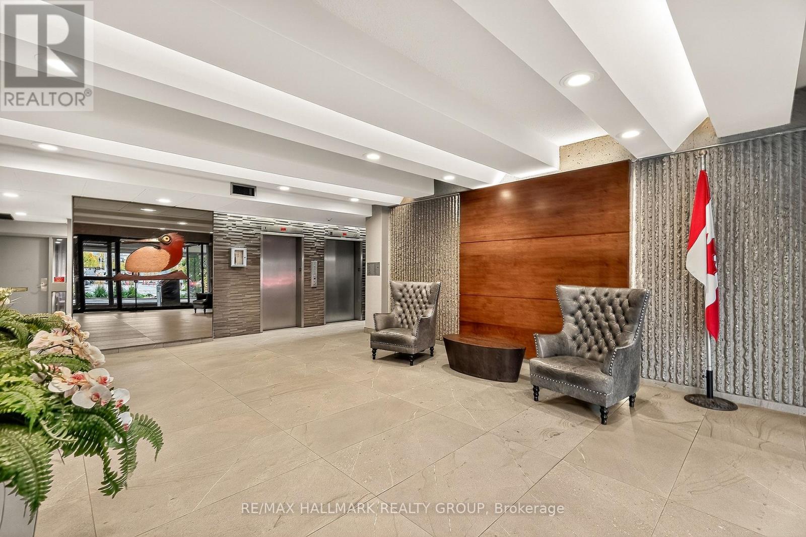 1702 - 1195 Richmond Road