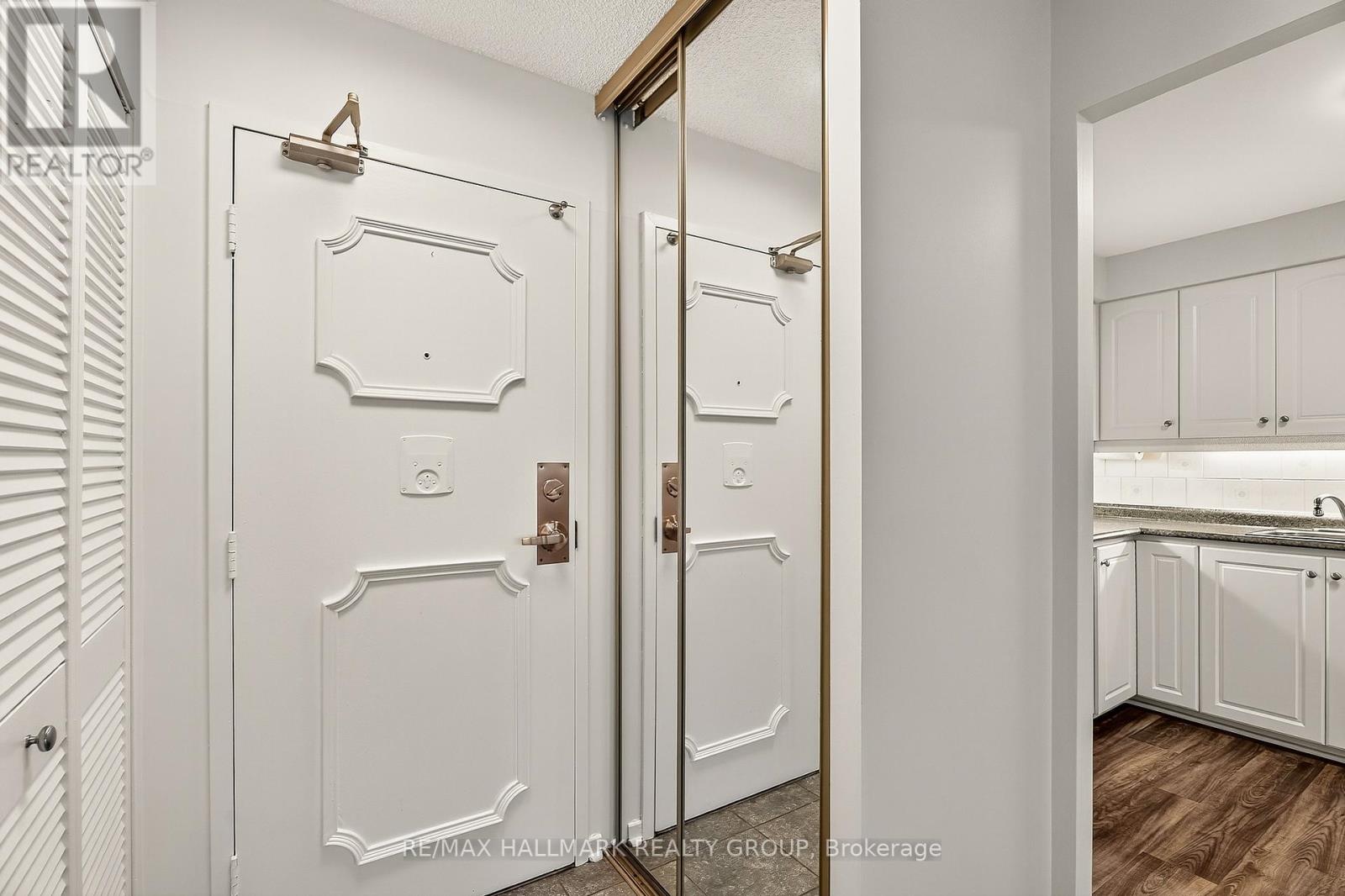 1702 - 1195 Richmond Road