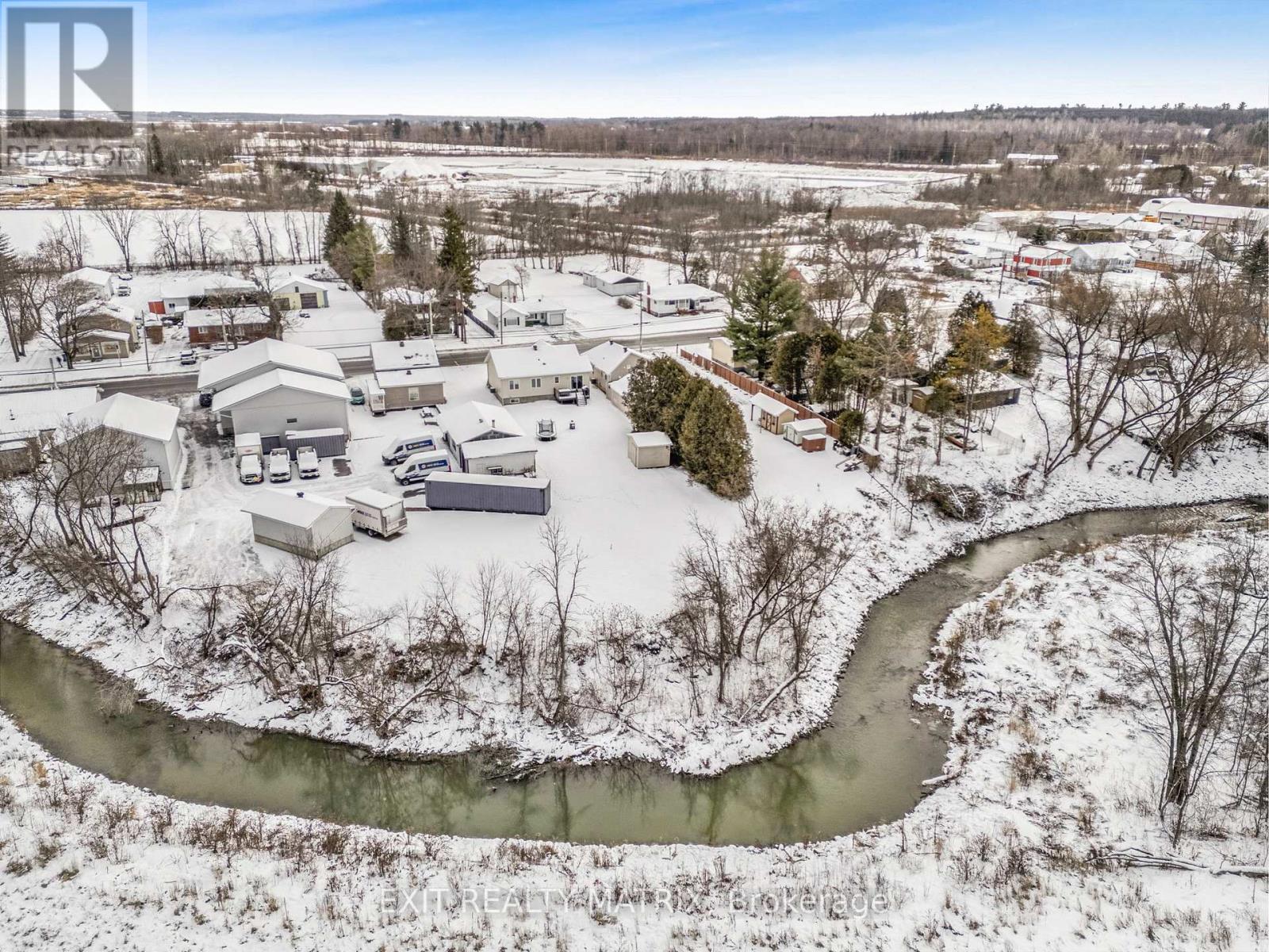 156 Longueuil Street