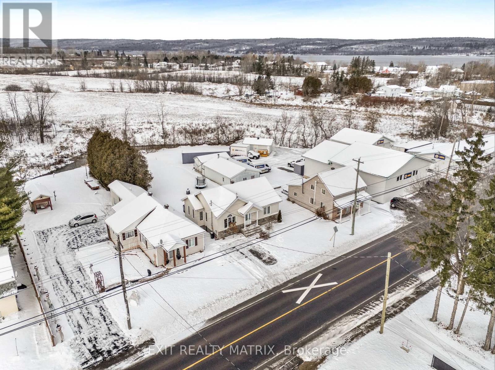 156 Longueuil Street