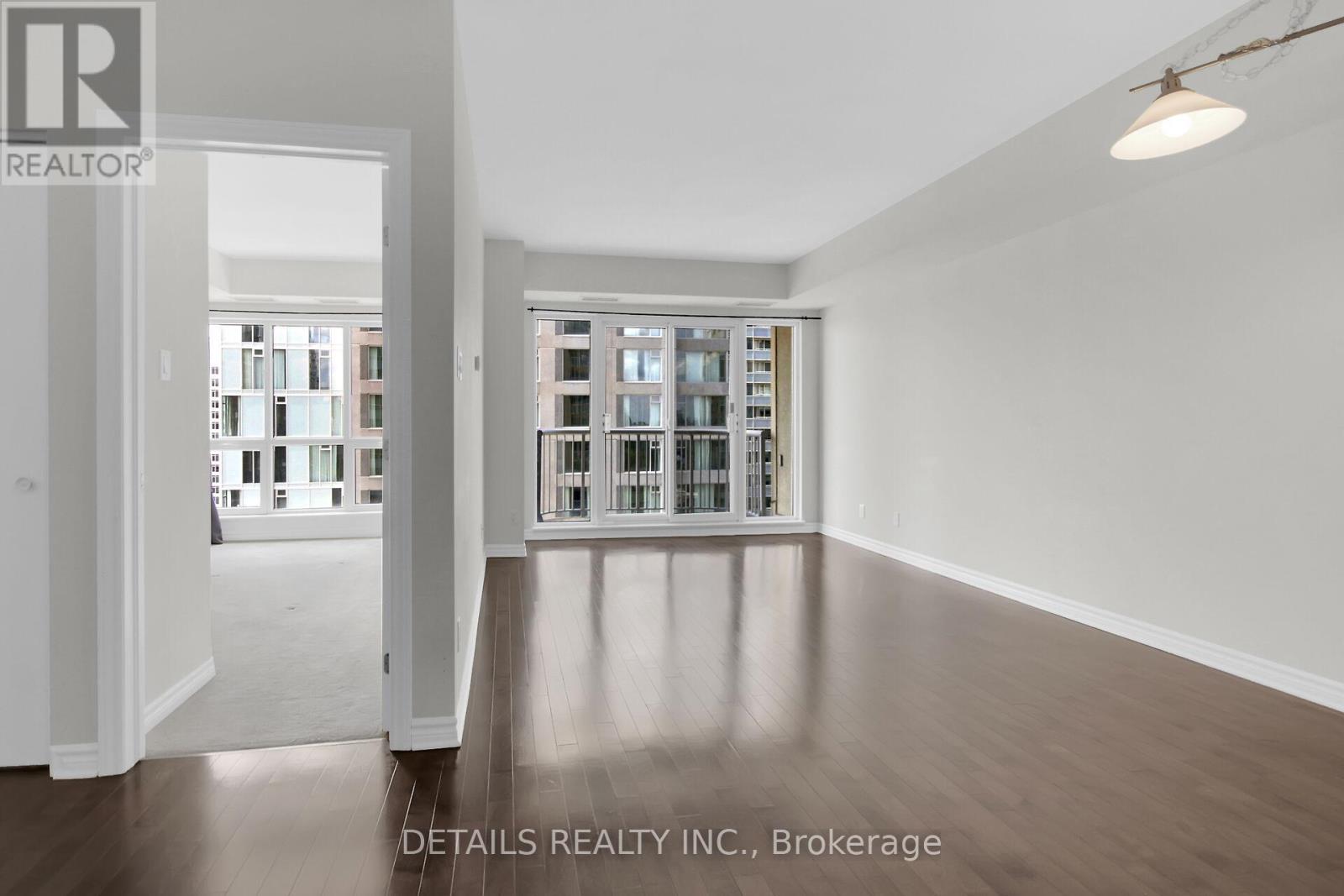 1202 - 200 Rideau Street