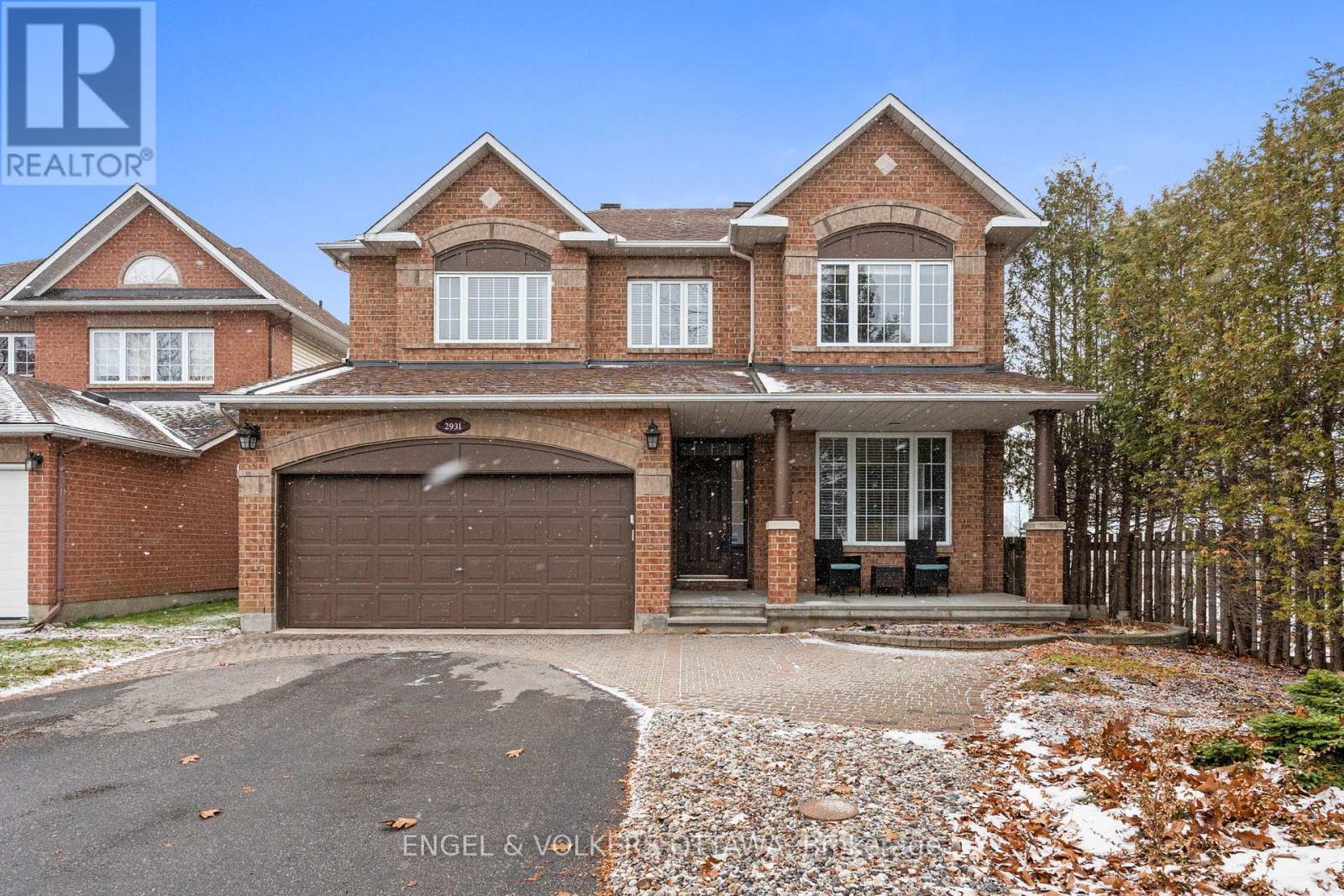 2931 Shadow Hill Crescent