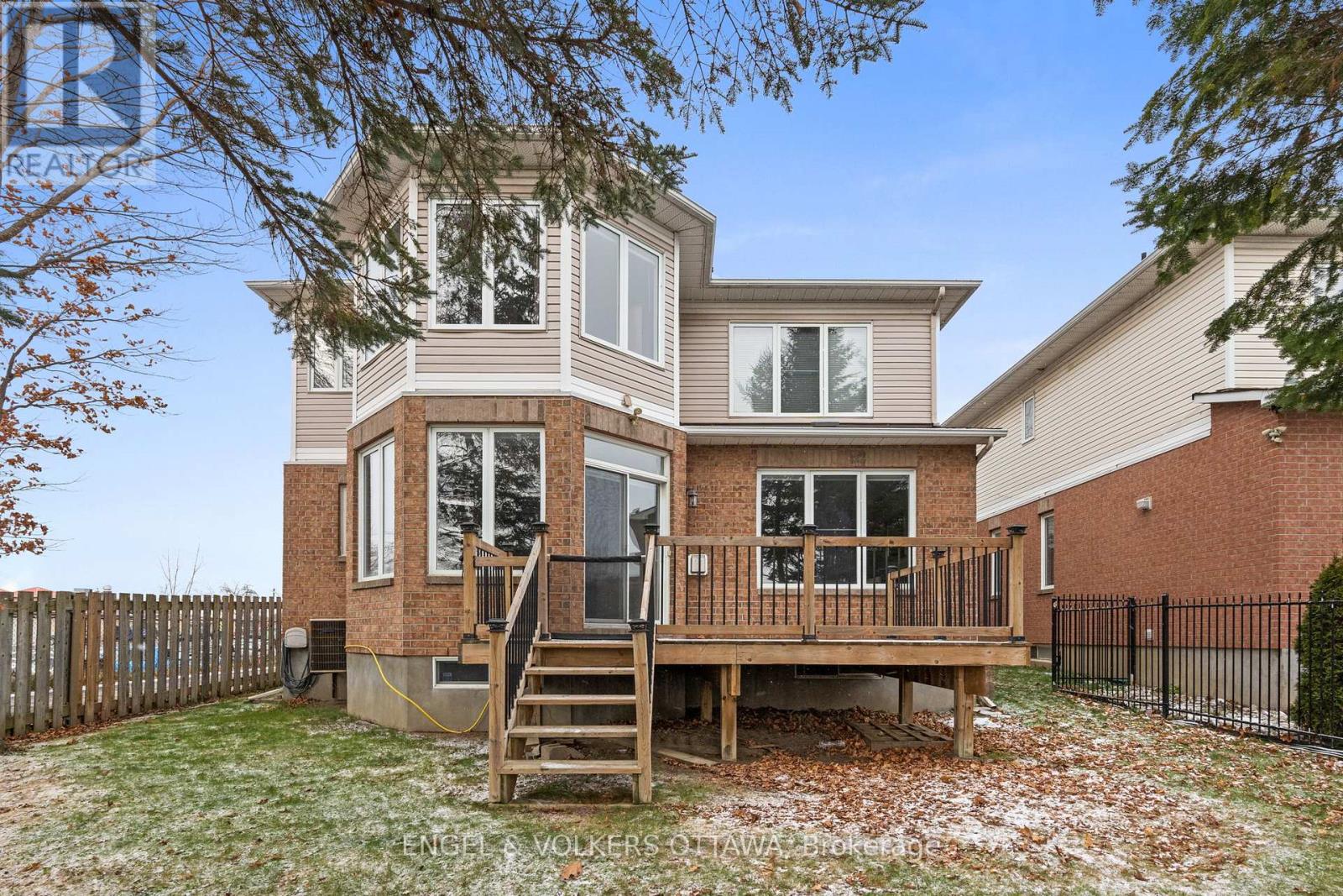 2931 Shadow Hill Crescent