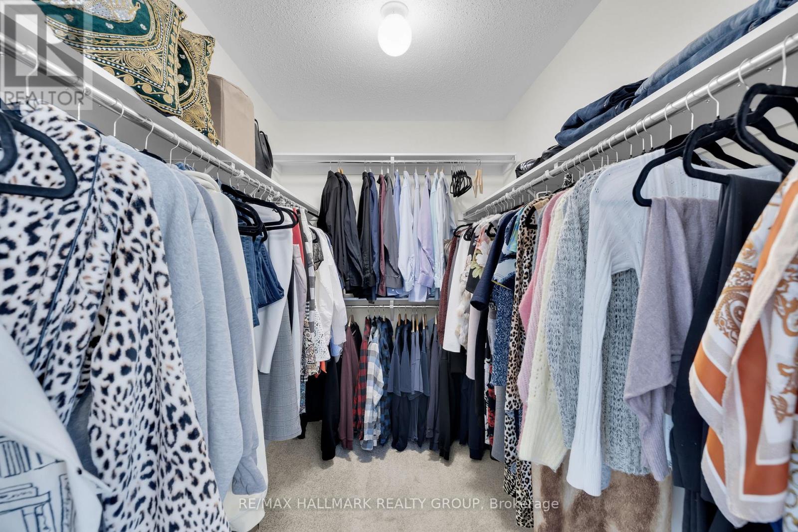 1076 Curraglass Walk